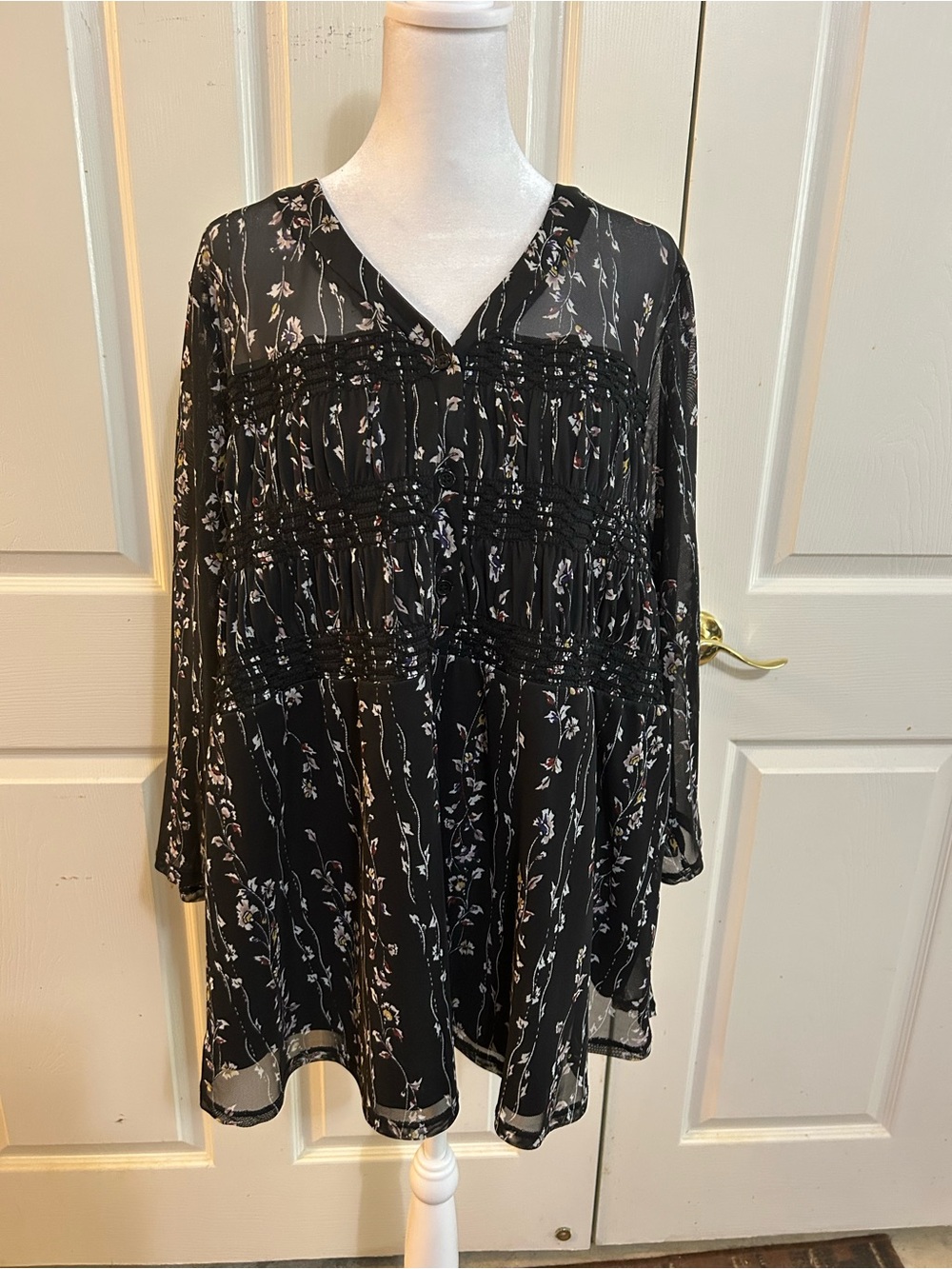 Avenue coral tunic, size 22/24